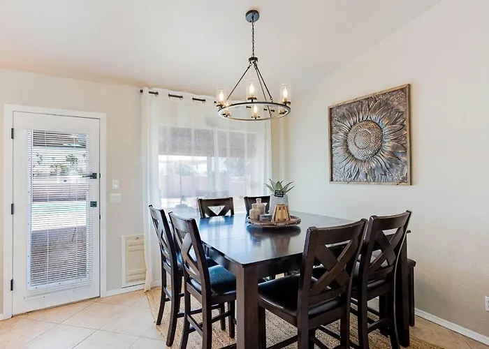 Holiday home Centrally Located Havasu W/ Huge Patio! *