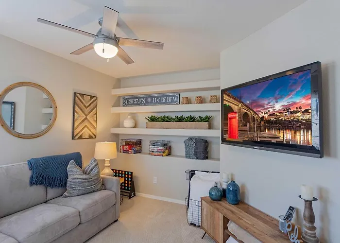 Centrally Located Havasu W/ Huge Patio! Lake Havasu City
